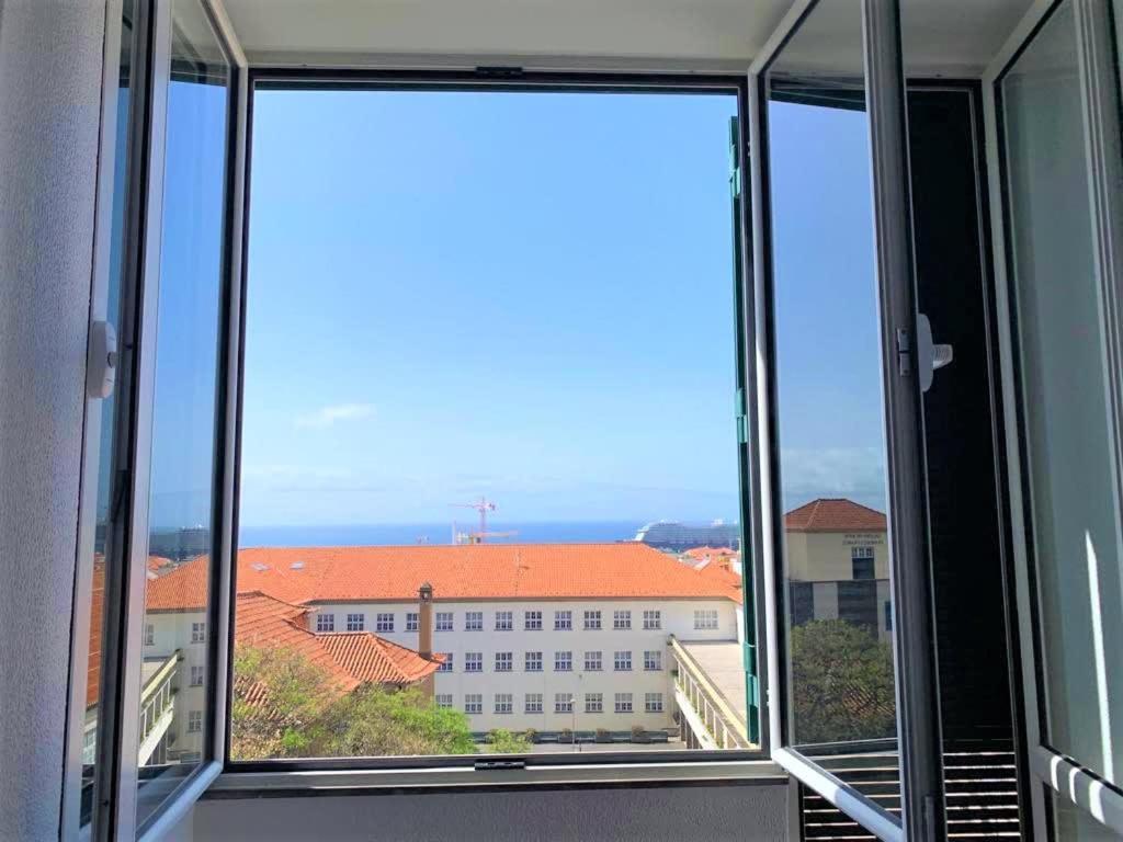 Madeira, 3 Bedroom Apartment With Ocean Views In Funchal Εξωτερικό φωτογραφία