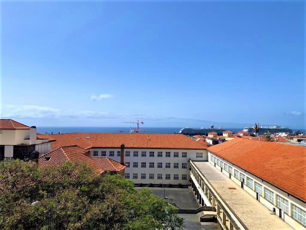 Madeira, 3 Bedroom Apartment With Ocean Views In Funchal Εξωτερικό φωτογραφία